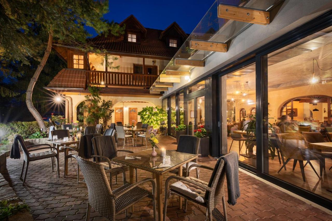 Hotel Frydl Prag Dış mekan fotoğraf